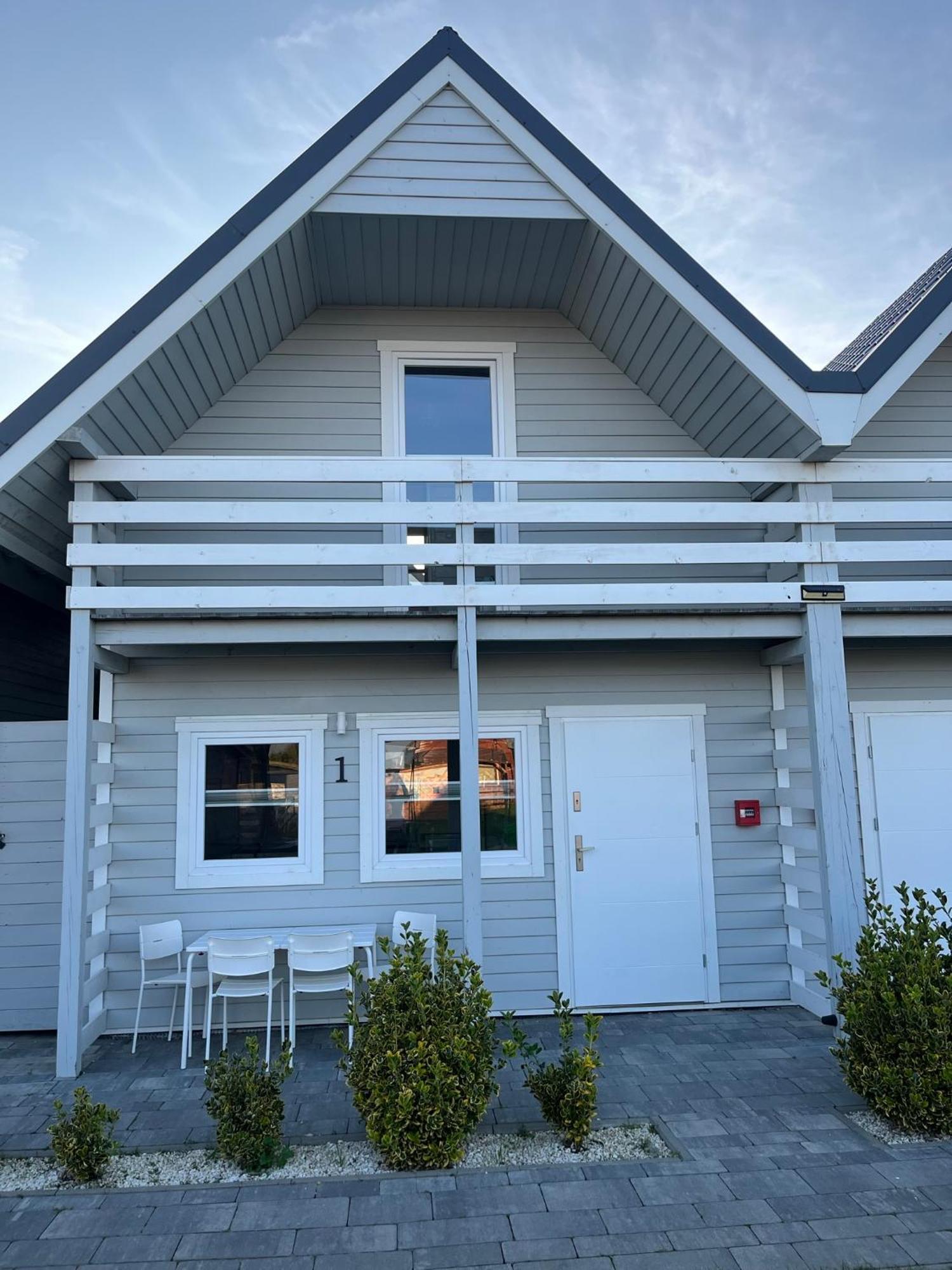 Holiday House サルビノボ エクステリア 写真